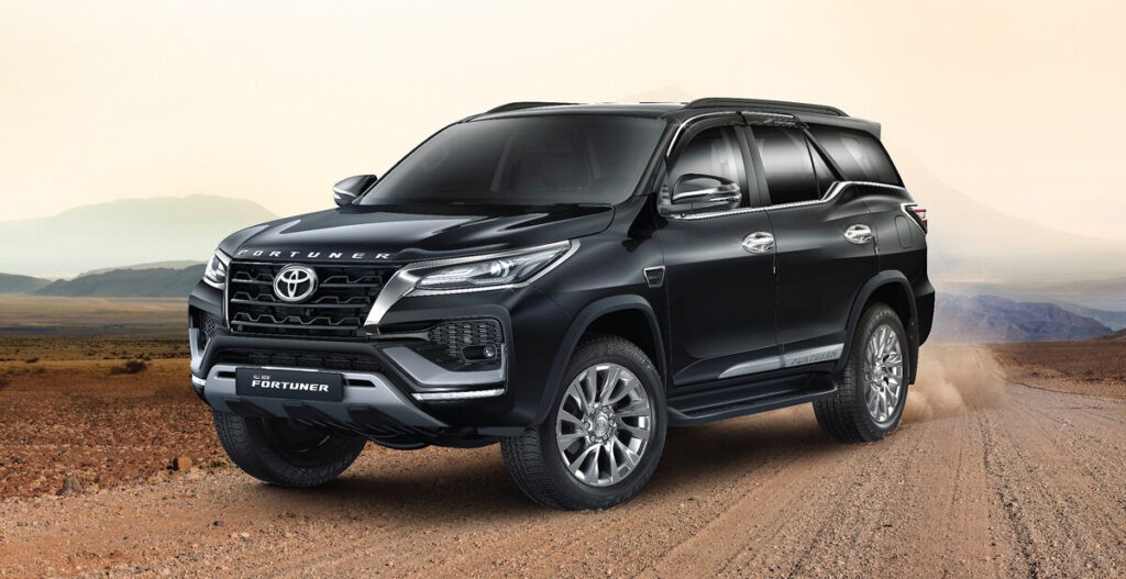 why-choose-toyota-fortuner-rental-for-exploring-rajasthan